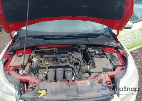 2013 Ford Focus Se z USA, uszkodzony, nr VIN 1FADP3K29DL204383